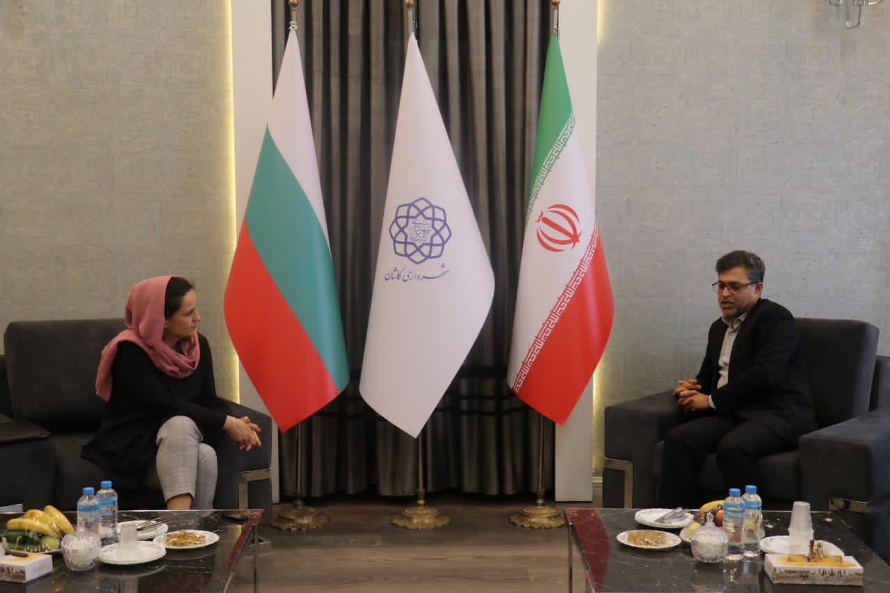 Аmbassador Nikolina Kuneva paid a visit to the city of Kashan and met with the Mayor of Kashan Municipality 